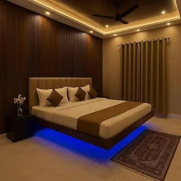 Om Nilay Homestay