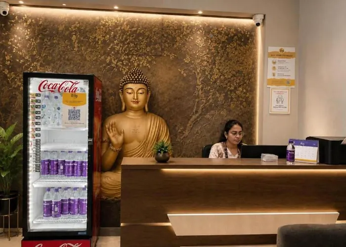 Hotel Rise Grand Kukatpally Near Hitex Exhibition Center & Nexus Mall, Yashoda Hospital