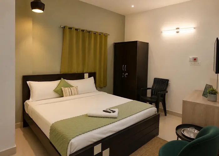 Hotel Skyline Grand Near Jntu College & Metro Station, Kukatpally