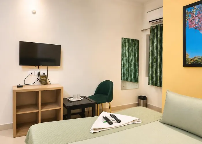 Hotel Skyline Grand Near Jntu College & Metro Station, Kukatpally