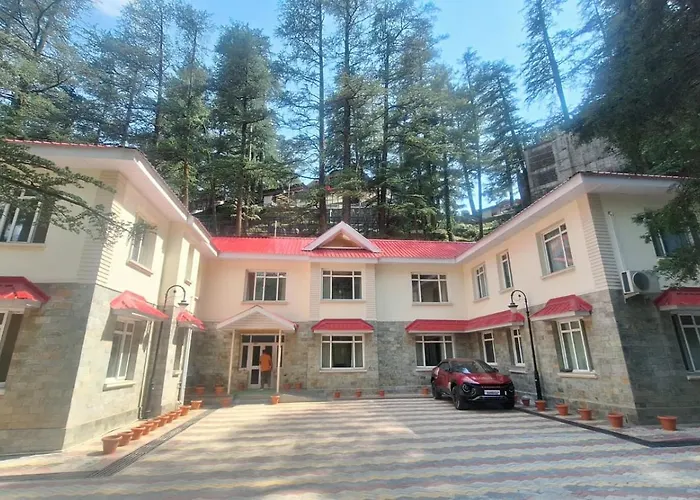 Pinecrest Retreat