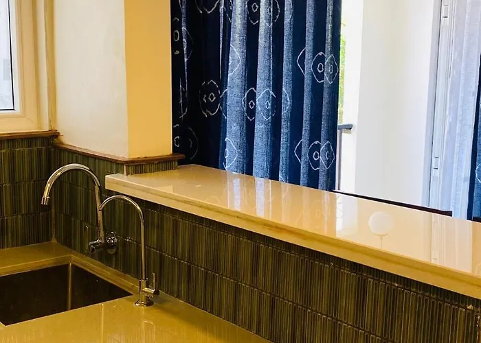Vandanam Boutique 2Bhk Apartment