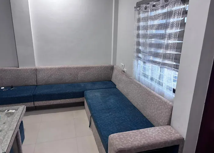 Indifeed Stays ,Ground Flor 1Bhk Apartment Best Locality In Indore