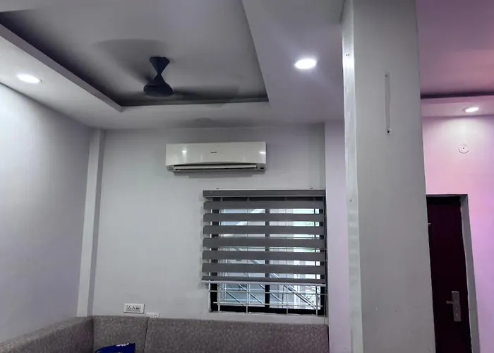 Indifeed Stays ,Ground Flor 1Bhk Apartment Best Locality In Indore