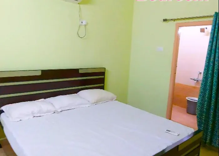 Vaikuntapuram Service Apartments