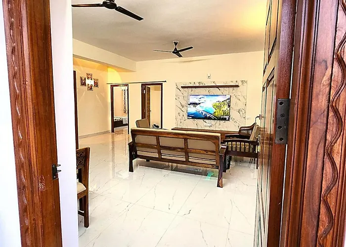 Curated 3Bhk With Attached Bathrooms Near Hitex Kk