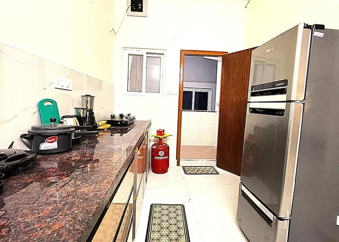New Charismatic 3Bhk Near Sindhu Hospital Kk