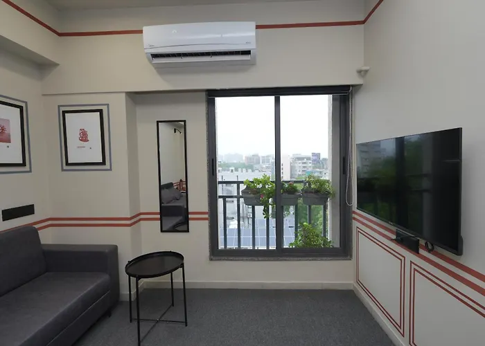 Flh Residences, Ambawadi