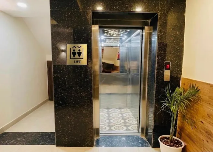 Hotel Shree Panchmukhi Residency