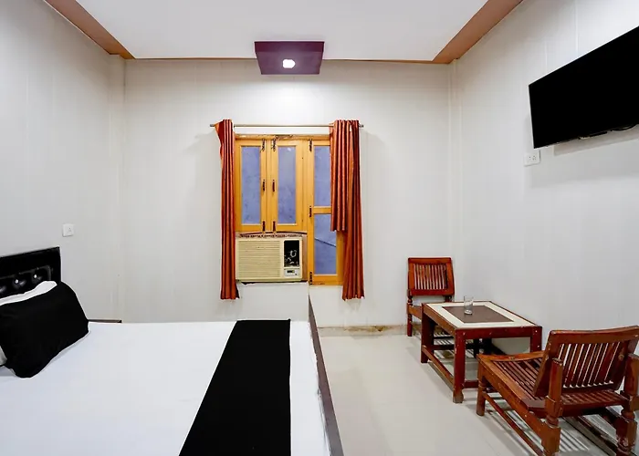 Hotel O Jhandi Palace