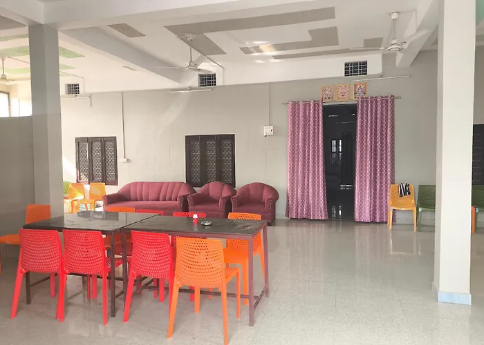 Vivek Hotel