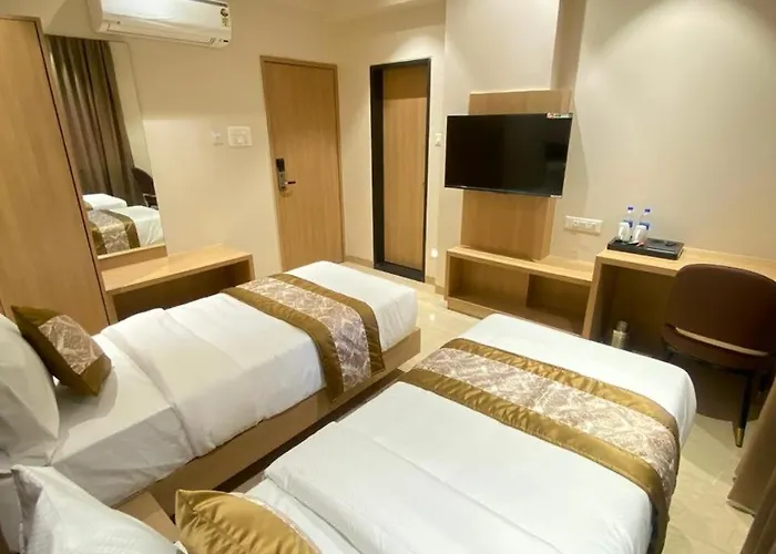 Hotel Banyan Crest