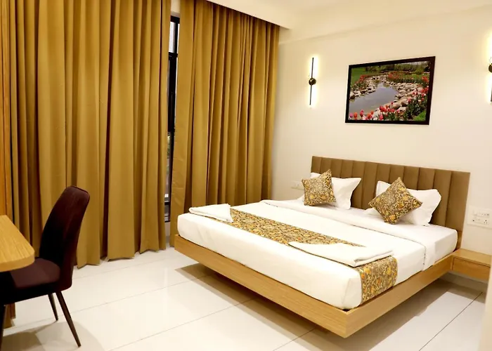 Hotel Ellora Pride