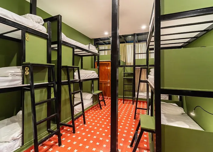 Versailles Backpacker Hostel