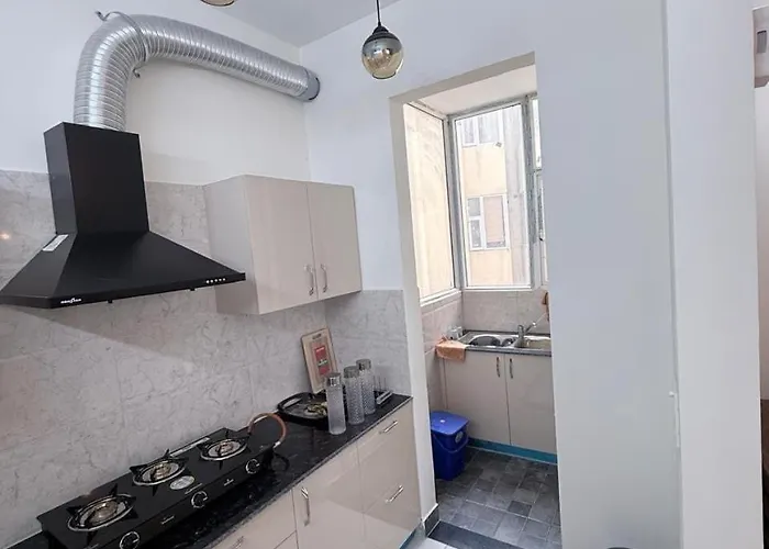 3 Bhk Entire Flat In Chandigarh- Cozy And Modern