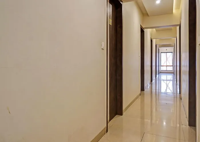 Collection O Royce Studios Near Pune Airport