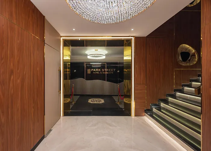 10 Park Street Hotel & Banquets