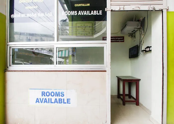 Spot On Senaithalaivar Residency