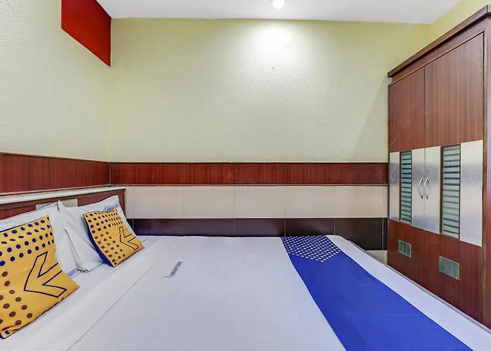 Spot On 77468 Kunkumam Residency