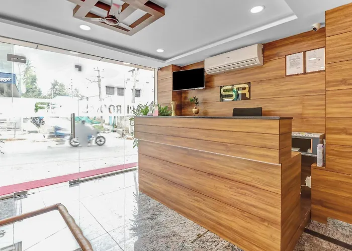 Capital O Safari Rooms Near Snow City Bangalore