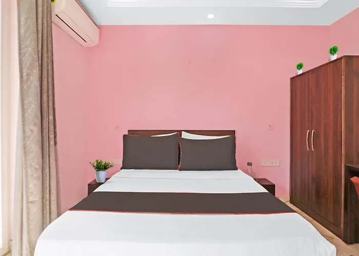 Collection O Parth & Sargam Residency Hotel Gurgaon