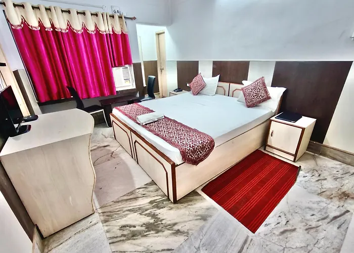 Hotel Aditya Palace