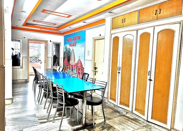Hotel Aditya Palace