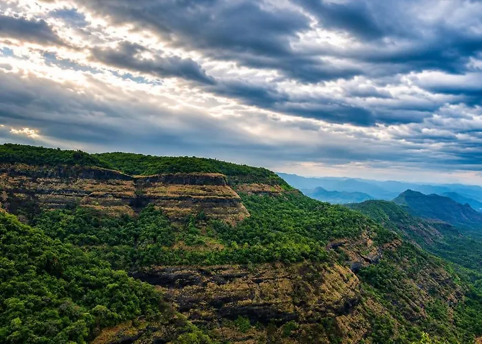 Hotel Matheran Valley View Ovi Holiday Cottage