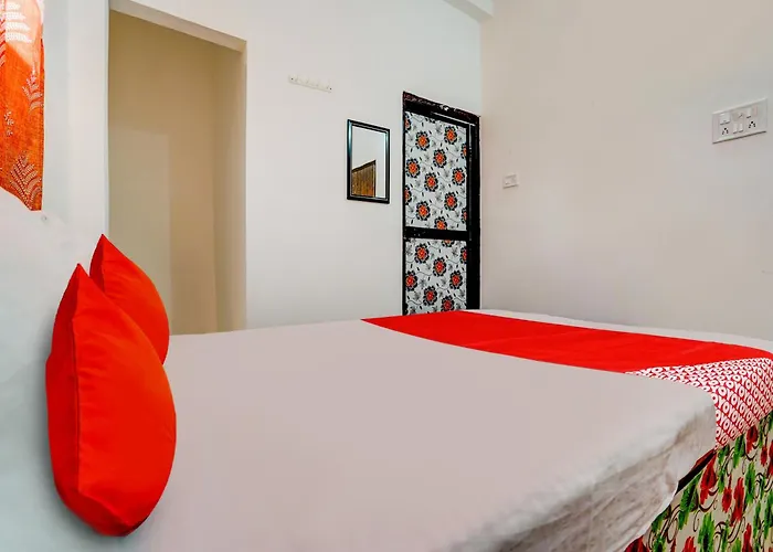 Hotel O Kshanbhar Vishranti