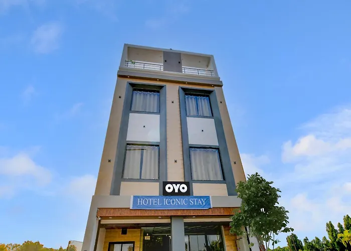 Hotel O By Oyo Iconic Stay