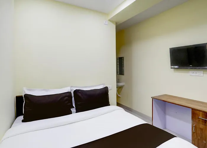 Hotel O Priya Palace