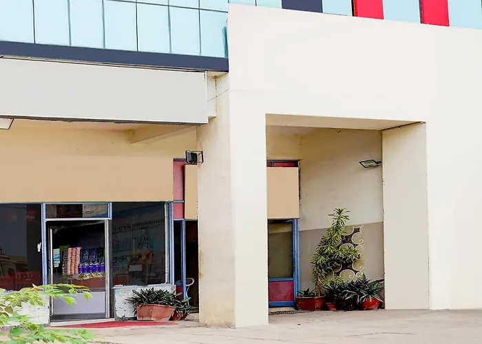 Hotel O Ambur