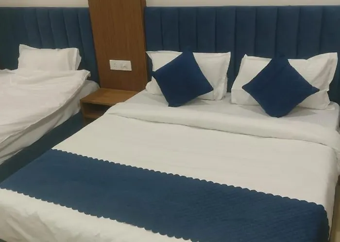 Hotel R K Luxe