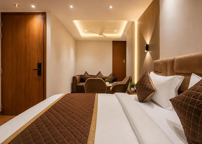 Hotel Grand Aavaas- Traveller'S Choice Award Winner 2025