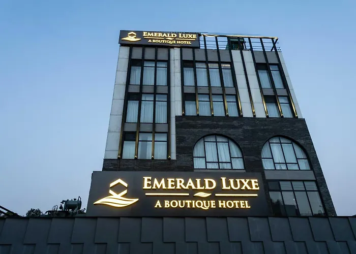 Emerald Luxe A Boutique Hotel Chandigarh Mohali