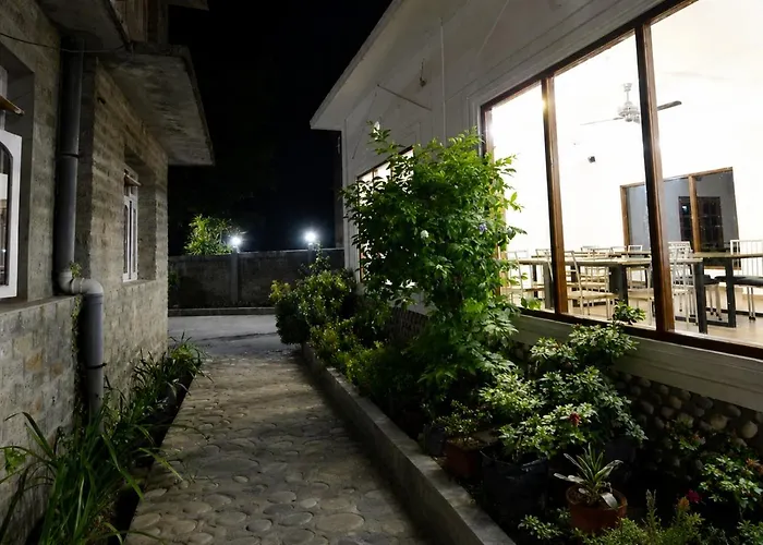 Grey Stone Hotel