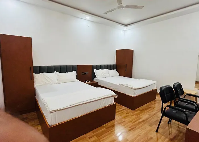 Hotel Manas Inn