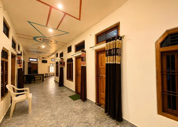 Hotel Ram Janm Bhoomi Ayodhya Urmila Palace Inn