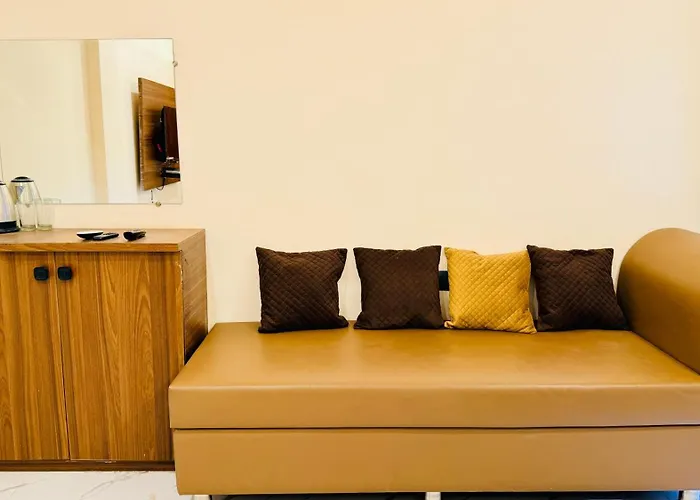 Hotel Gurukripa Palace