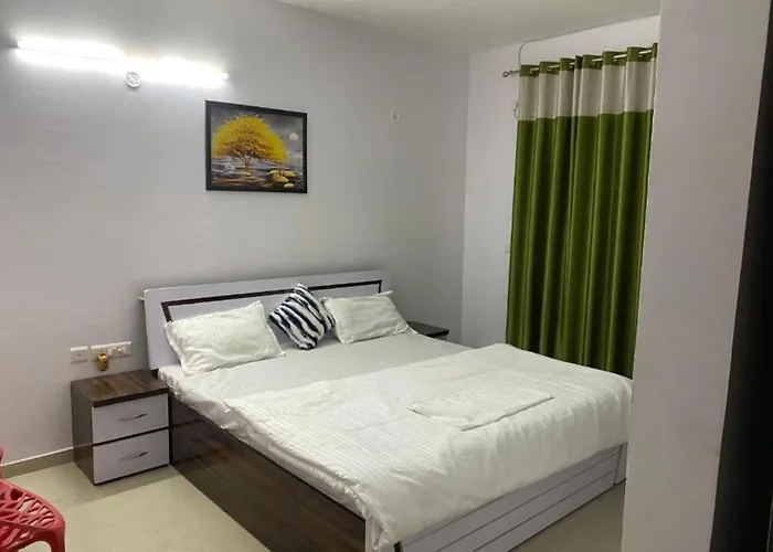 Radhamadhav Stayinn