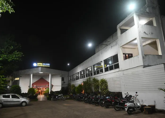 Hotel Saptaparna