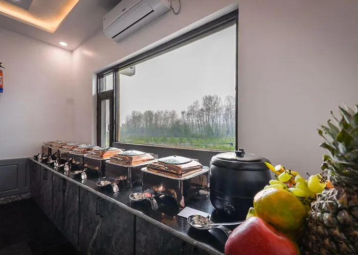 Hotel White Villa Resort