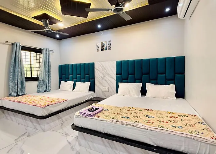 Hotel Mansi Palace