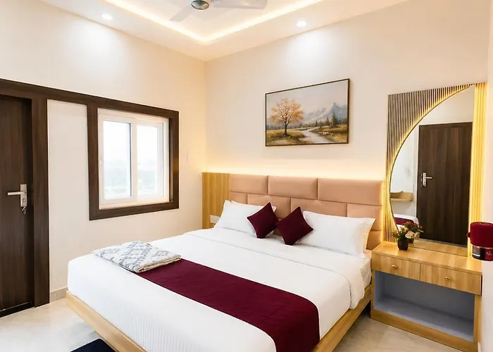Hotel Bala Ji Palace Near Shree Ram Mandir