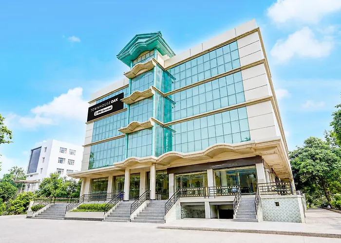 Super Townhouse Oak Prayagraj Bus Terminal Road