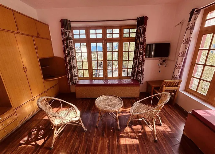 Zotpa Hostel