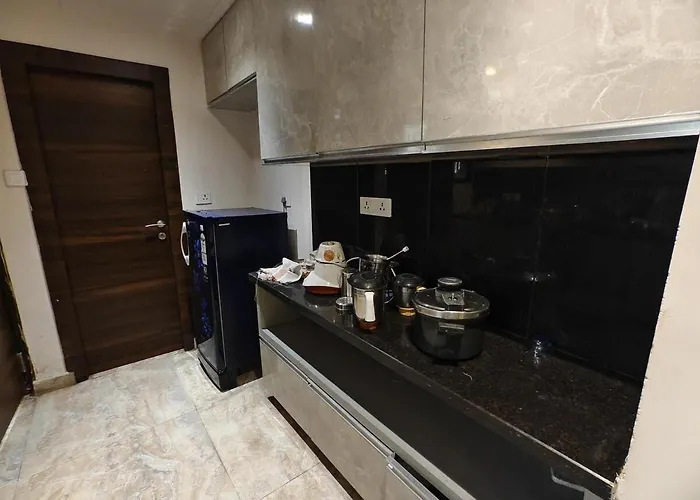 Pleasant 2Bedroom Spacious Stay In The Prime Area