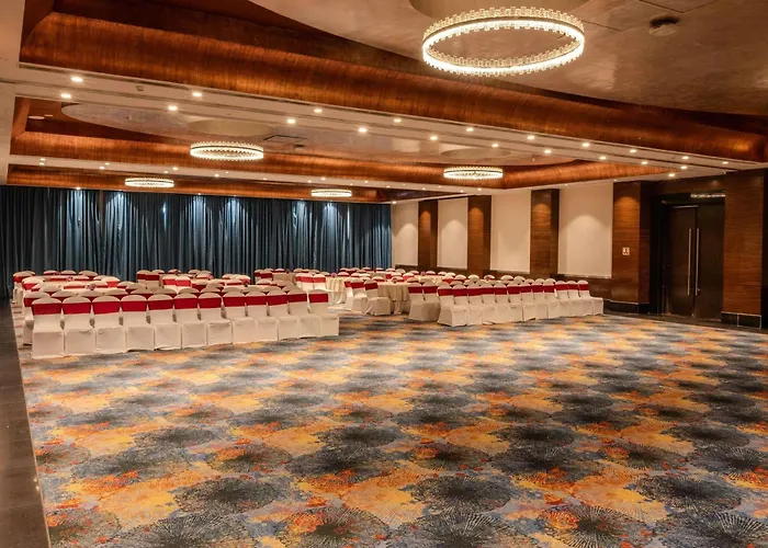 Novotel Mumbai Juhu Beach