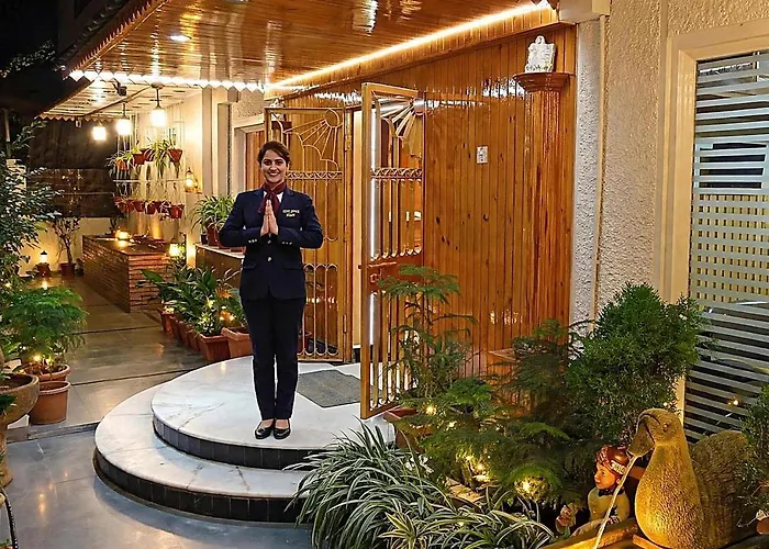 Hotel Chaman Palace