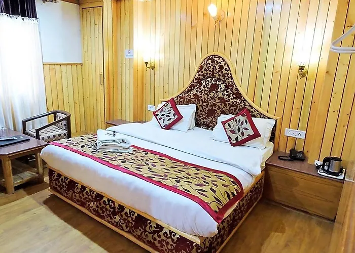 Hotel Chaman Palace